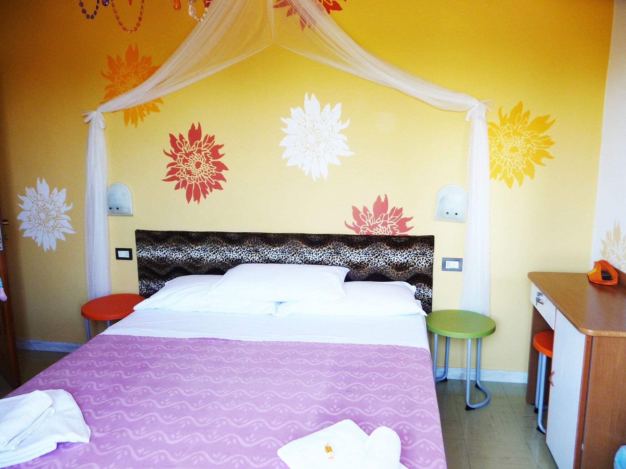 Riccione Beach Hotel - Enjoy Your Summer -Beach Village Incluso Экстерьер фото